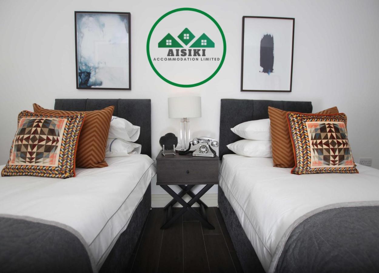 Aisiki Living At Upton Rd, Multiple 1, 2, Or 3 Bedroom Apartments, King Or Twin Beds With Free Wi-Fi & Parking 沃特福德 外观 照片