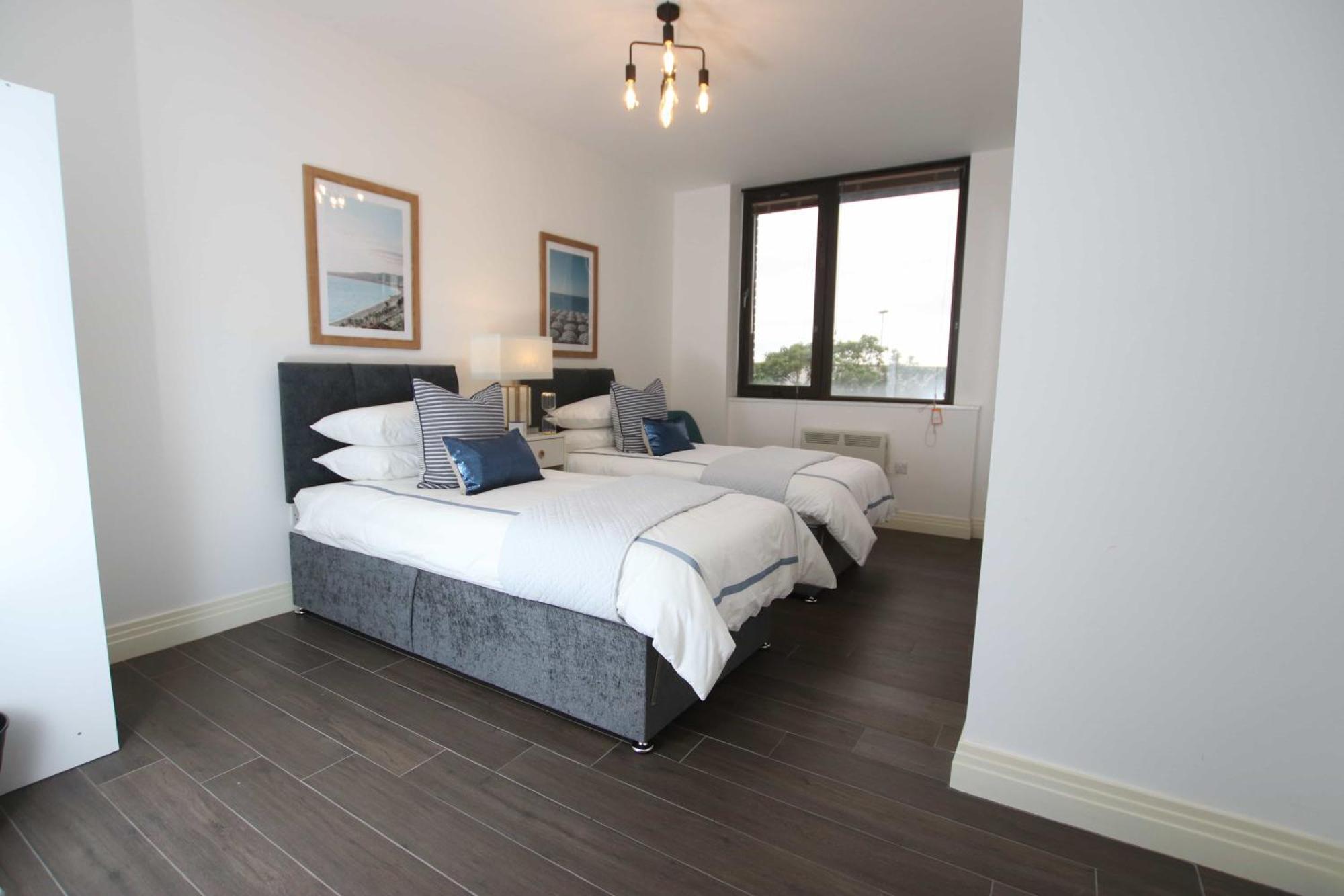 Aisiki Living At Upton Rd, Multiple 1, 2, Or 3 Bedroom Apartments, King Or Twin Beds With Free Wi-Fi & Parking 沃特福德 外观 照片
