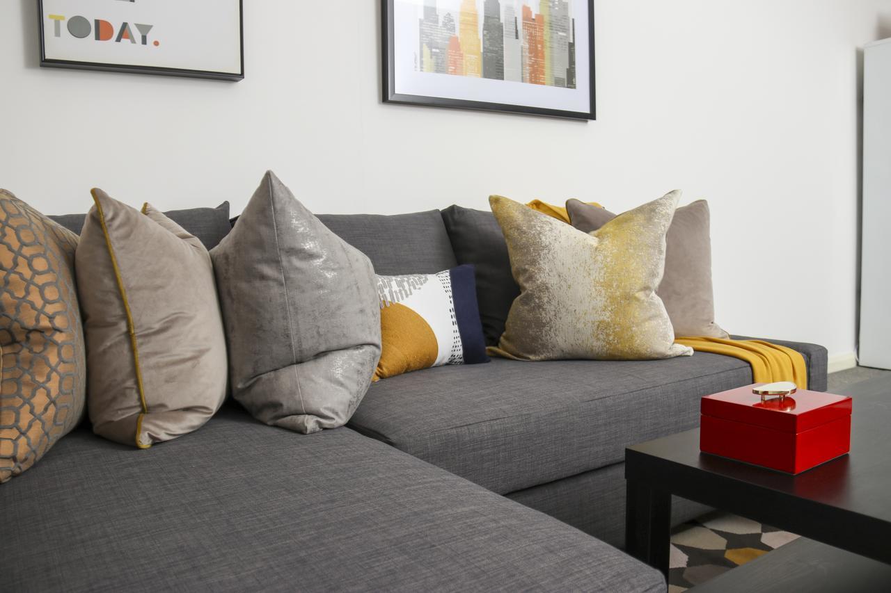 Aisiki Living At Upton Rd, Multiple 1, 2, Or 3 Bedroom Apartments, King Or Twin Beds With Free Wi-Fi & Parking 沃特福德 外观 照片